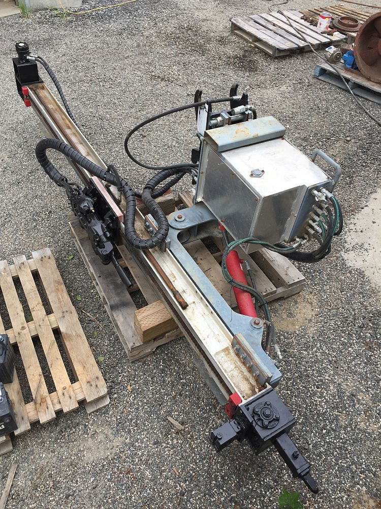 Tamrock 322 Hydraulic Drill Attachment