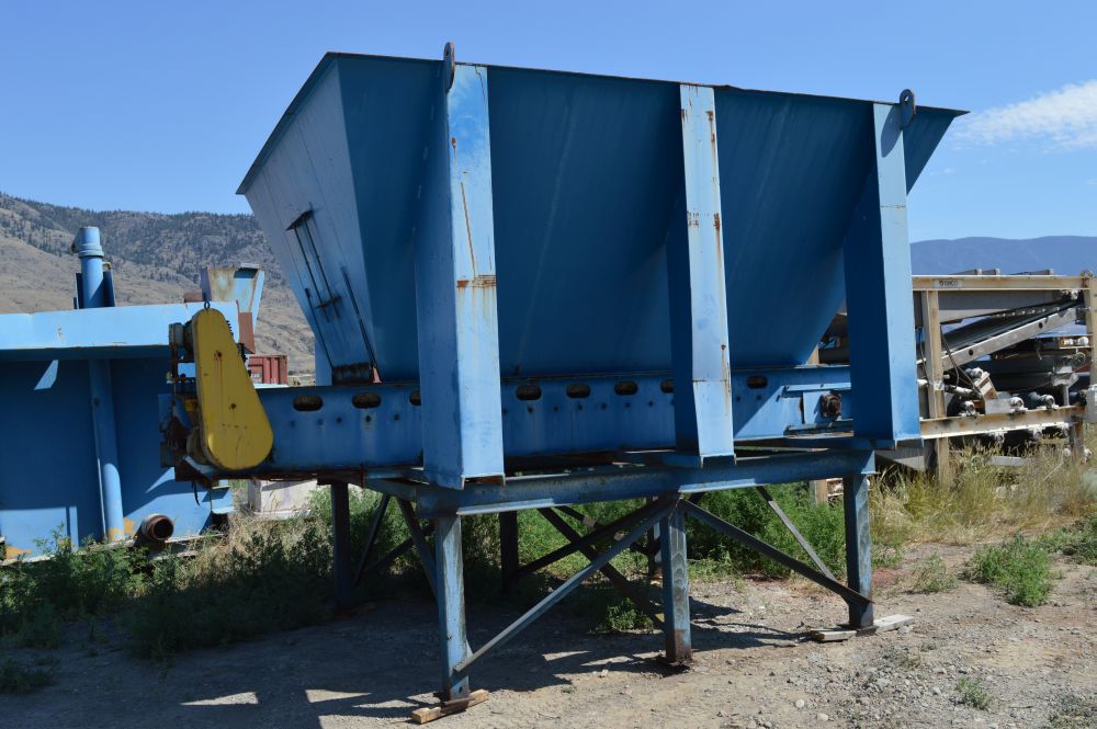 12 Yard Belt Feeder