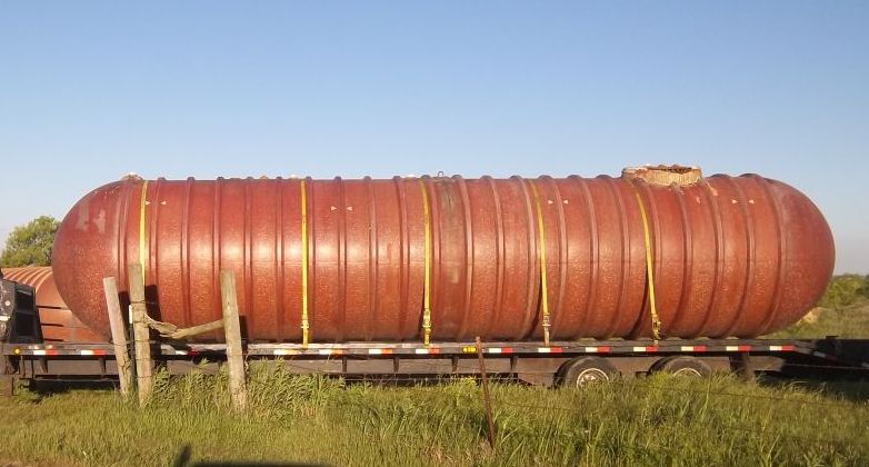 Réservoir en fibre de verre de 12 000 gallons
