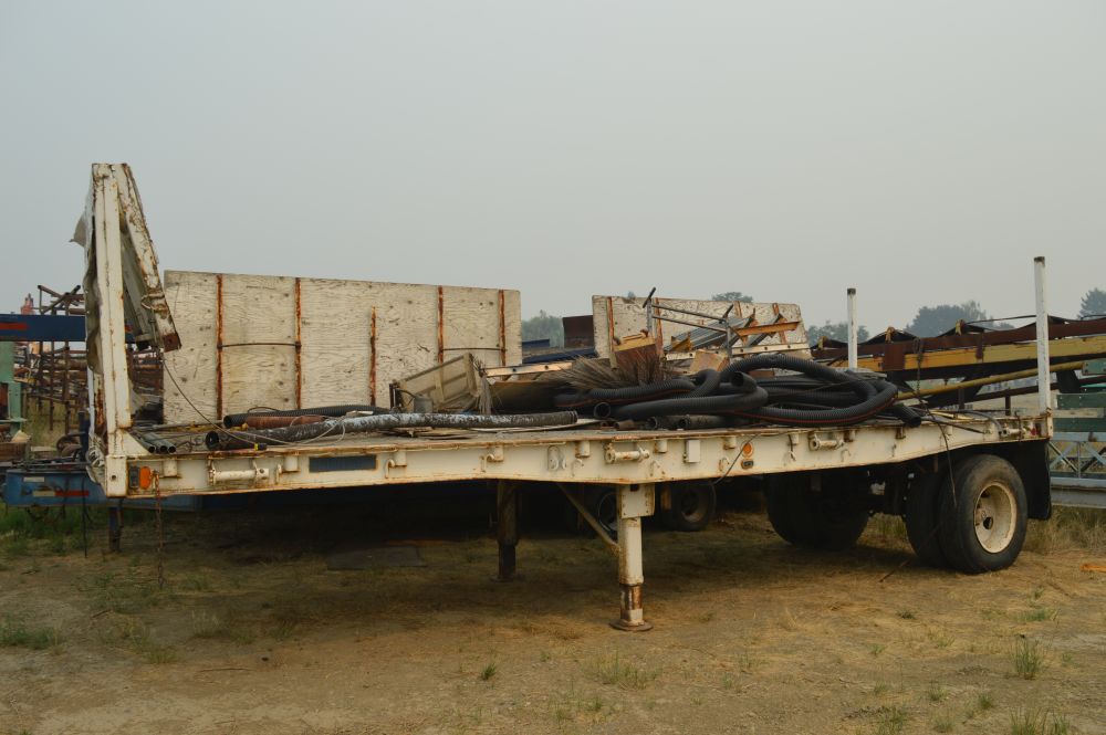 Columbia 26 ft. Single Axle Trailer
