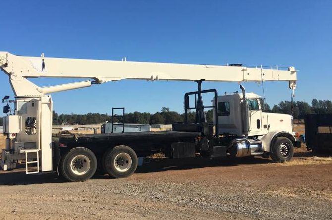 2001 National 9103A Boom Truck