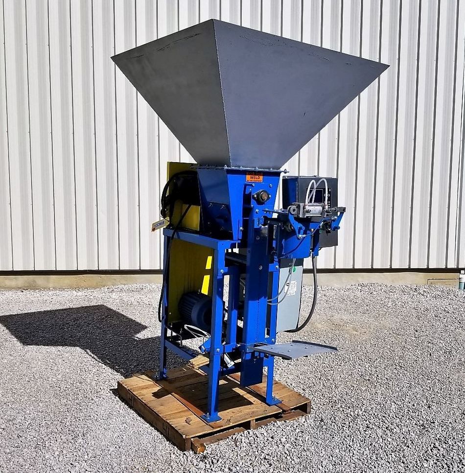 ECC 920i-3A Auger Bagger