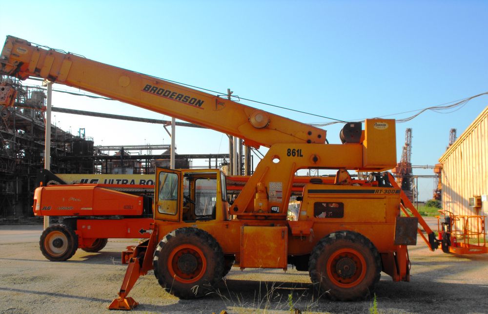 2010 Broderson RT-300 Rough Terrain Crane