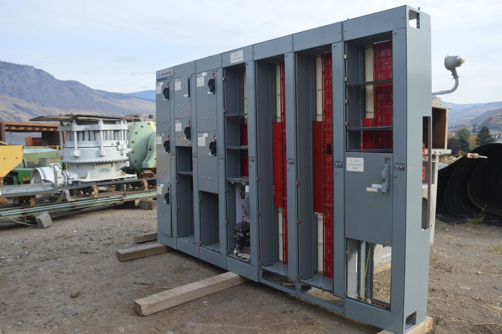 Allen Bradley 7 Bank Center Line 2100 Series MCC Panel