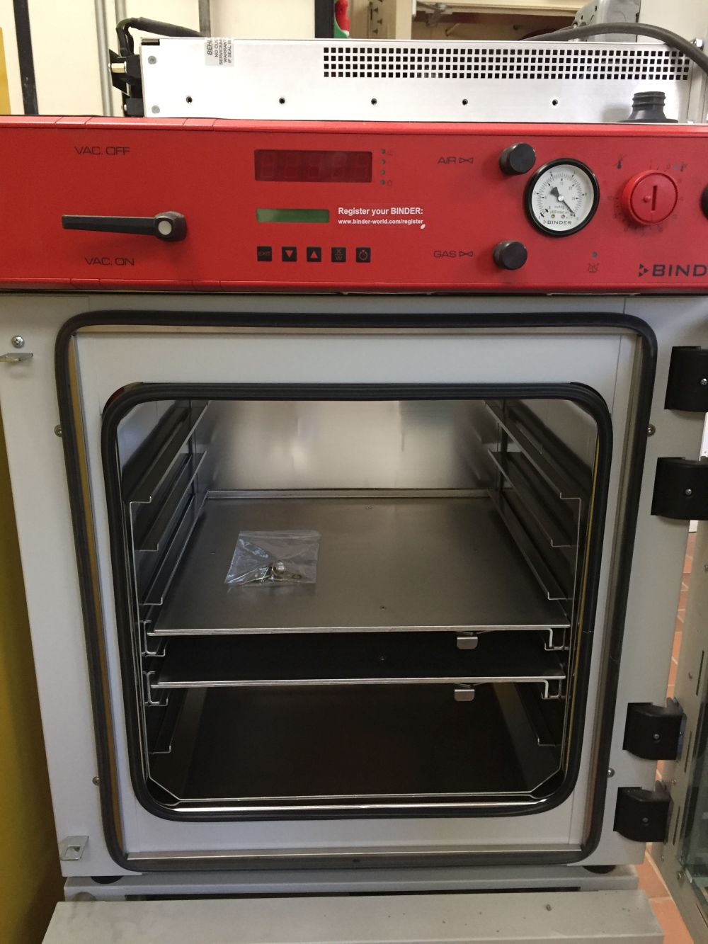 New Binder VDL 115 Vacuum Drying Chamber