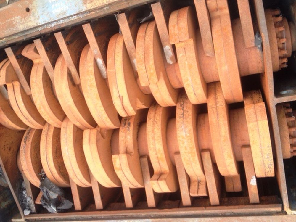 American Pulverizer Dual Shaft Shredder
