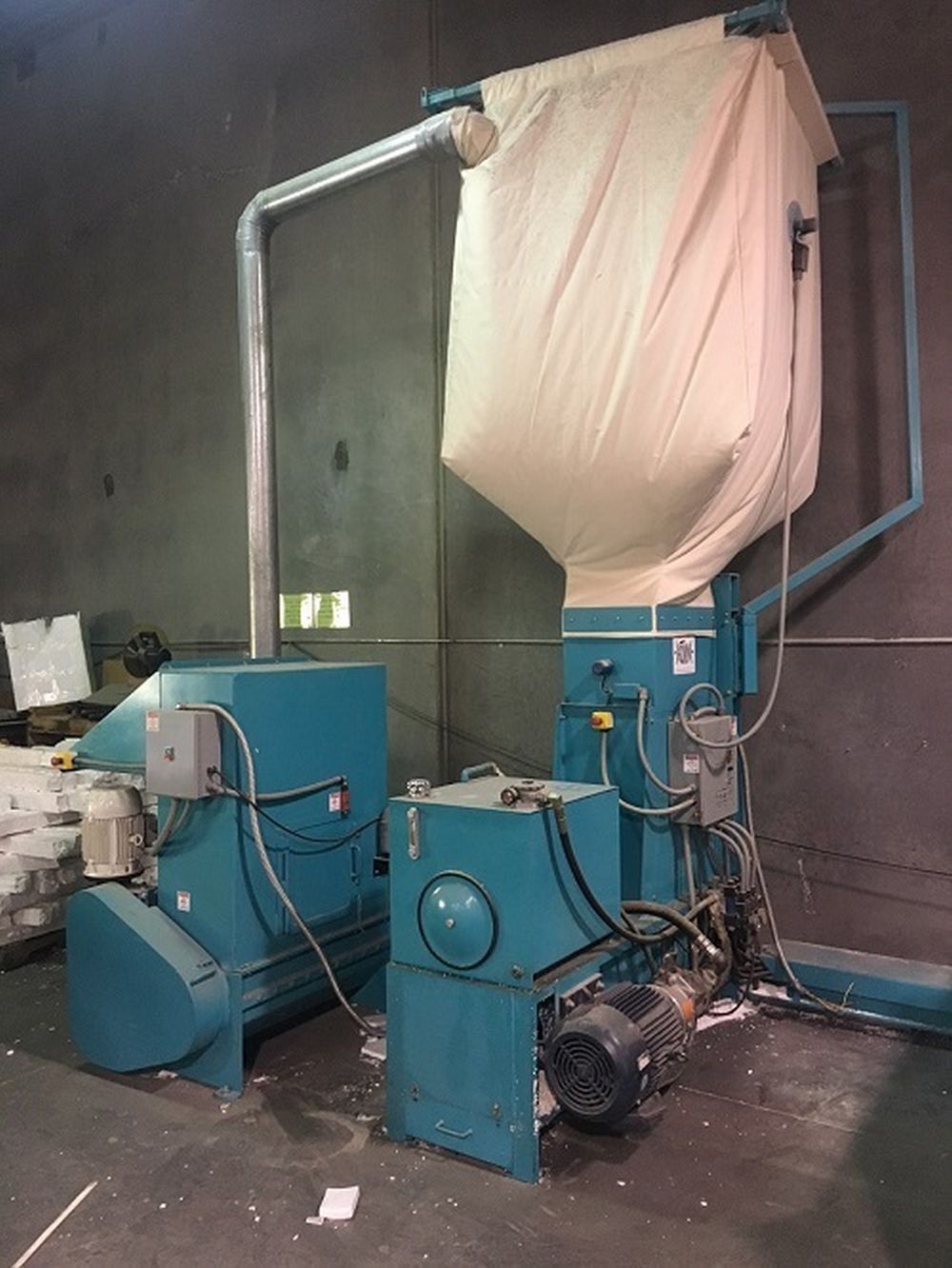 Poly-Max 2500 Densifier Compactor