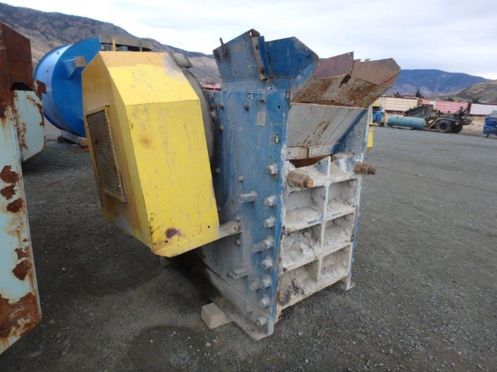 12" x 30" Sawyer Massey Jaw Crusher