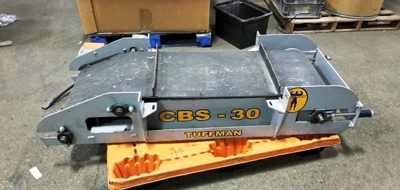 Tuffman 36" Crossbelt Magnet
