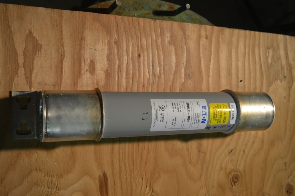 Fusible Eaton 100E amperios