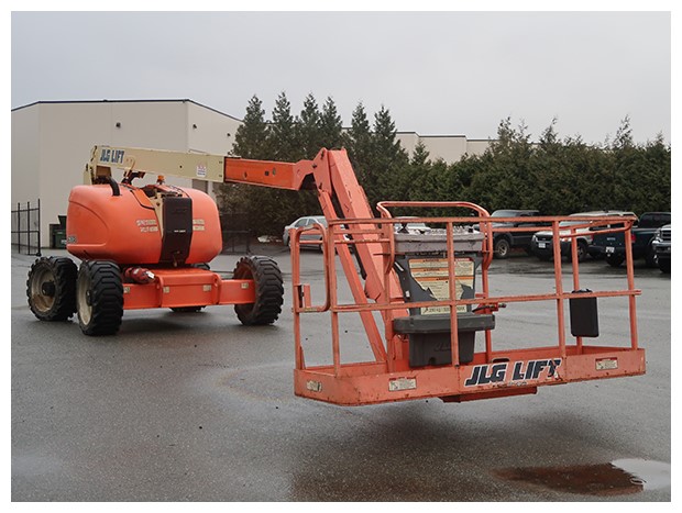 JLG Telescopic Boom Lift