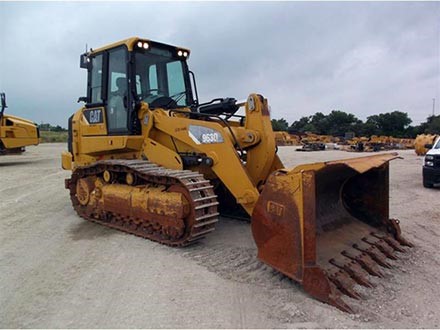 Chargeuse sur chenilles Caterpillar 963D 2010