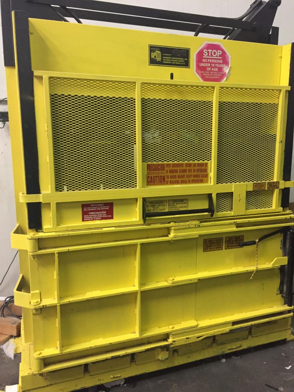 Harmony 60in. Baler