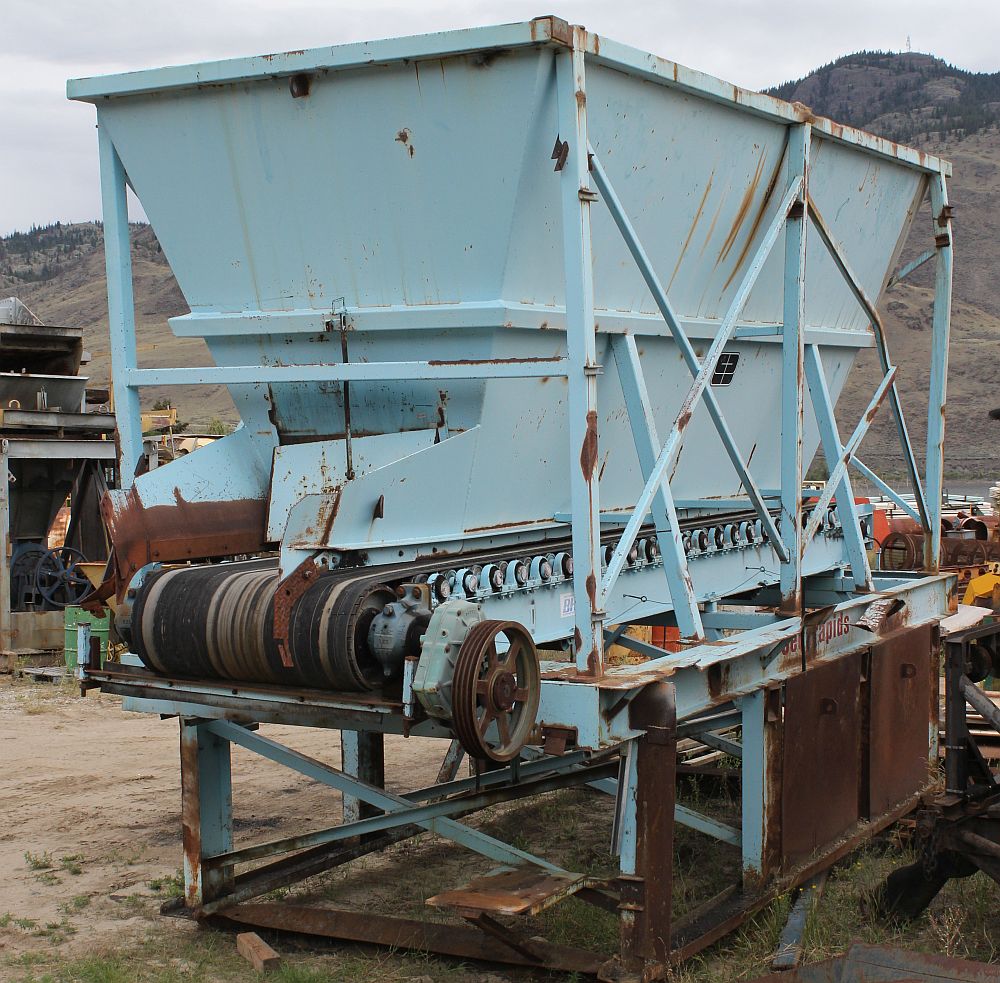 48 inch wide x 23 foot long Cedarapids Belt Feeder
