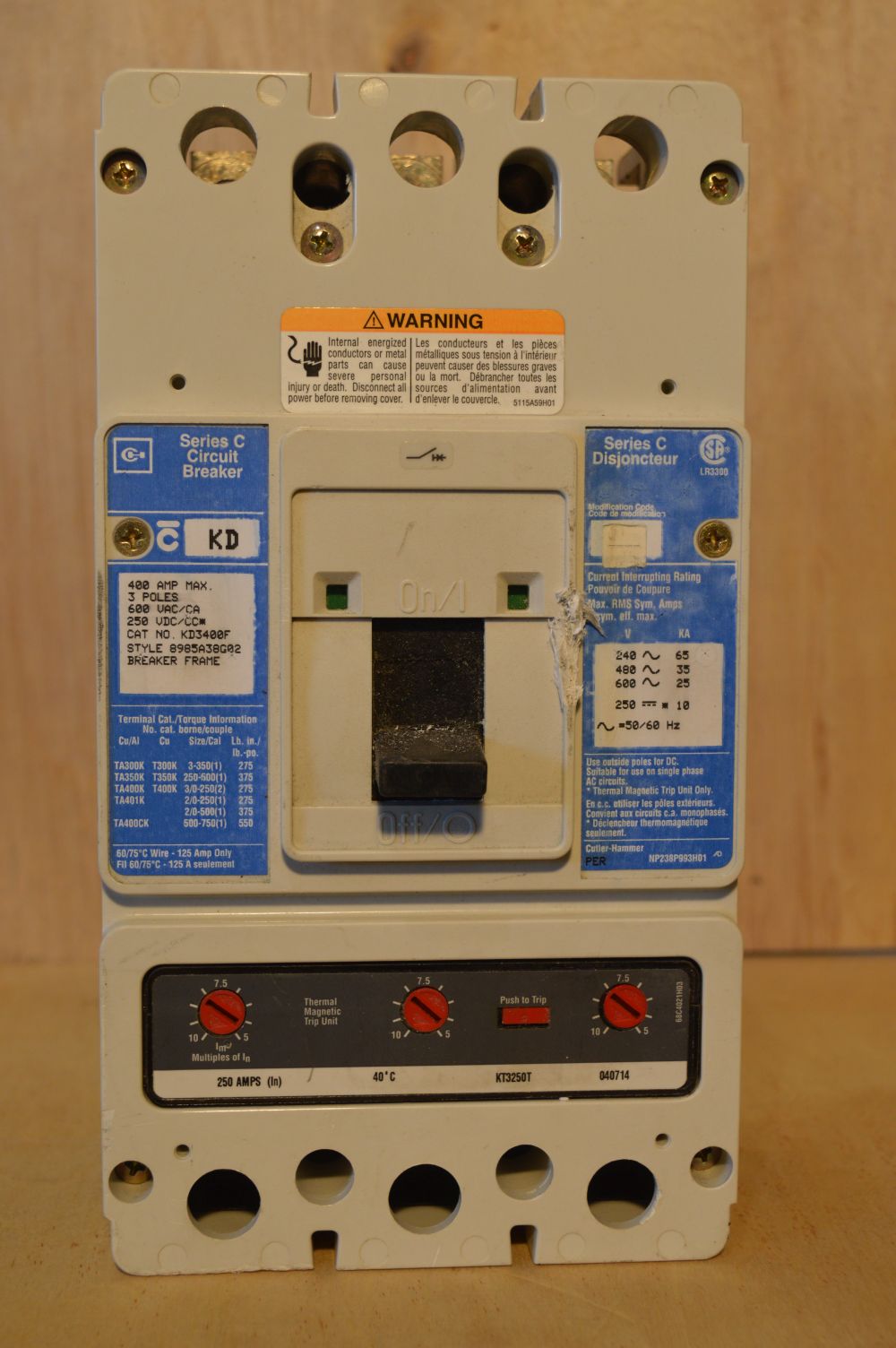 Interruptor Cutler Hammer de 400 Amp