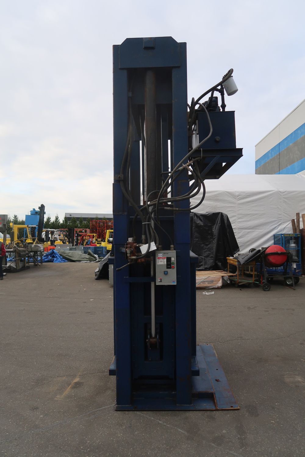 Vertical Baler