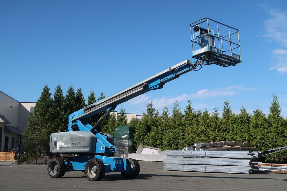 2004 Genie Telescopic Boom Lift