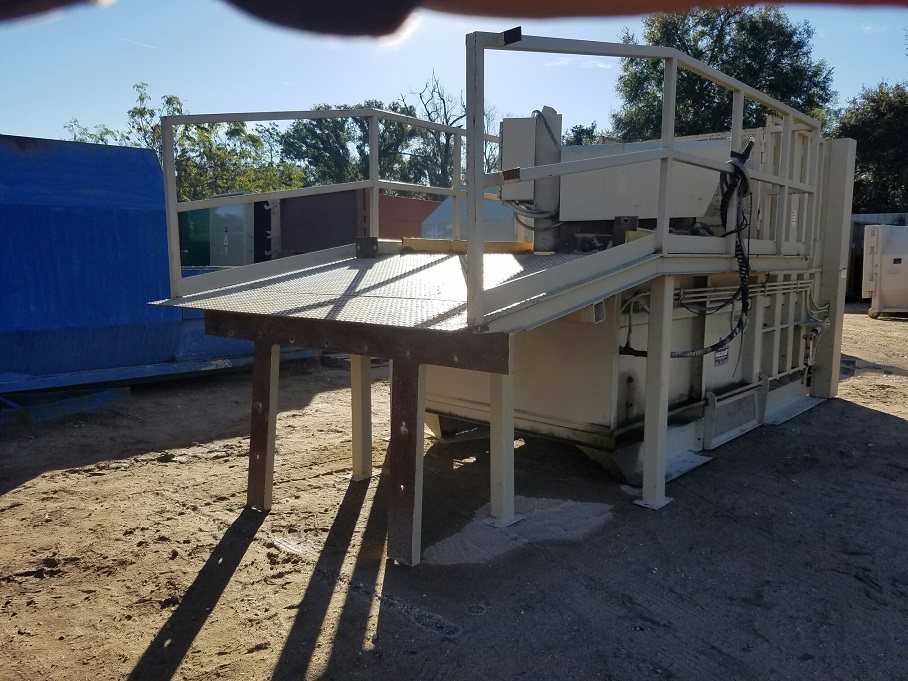 Marathon 4yd Pre Crusher Compactor