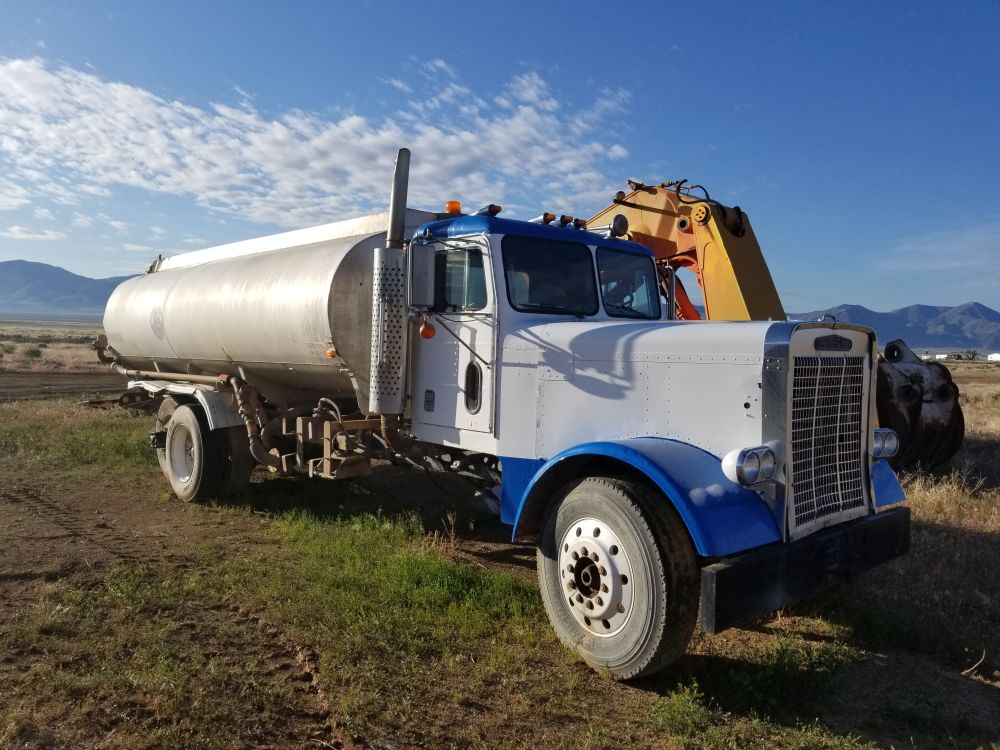 1979 Frightliner FLC-11564 Water Truck