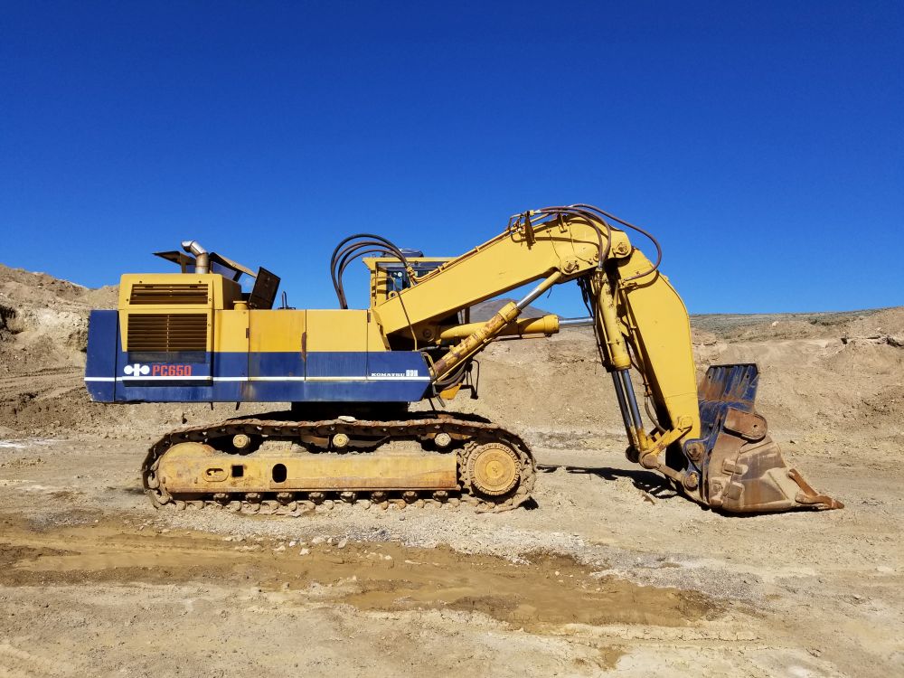 1998 Komatsu Excavator