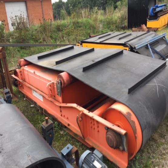 IFE 2.7m wide Overband Magnetic Separator