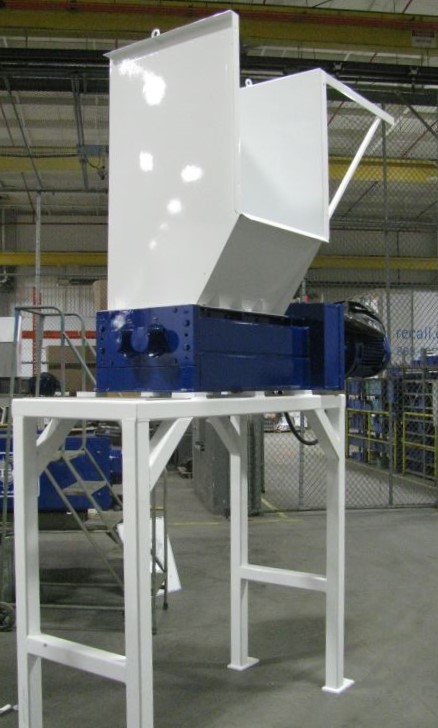 Shred-Tech ST-25E Dual Shaft Shredder