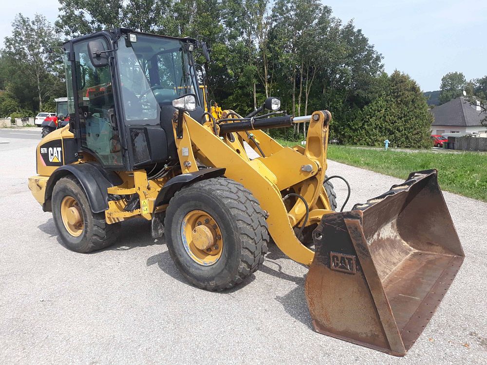 Cargadora CAT 907H