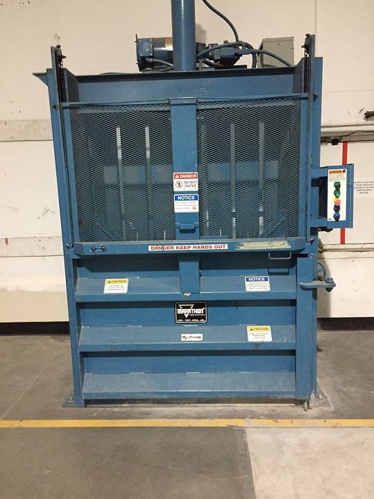 Marathon V-6030 Vertical Baler