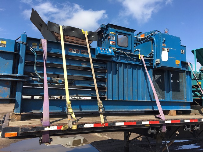 Selco HS-12 XHD Horizontal Closed-Door Baler