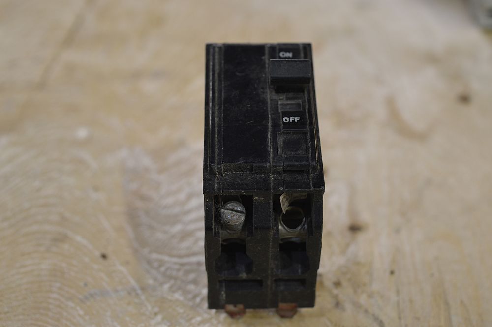 Square D 2 Pole 50 Amp Breaker