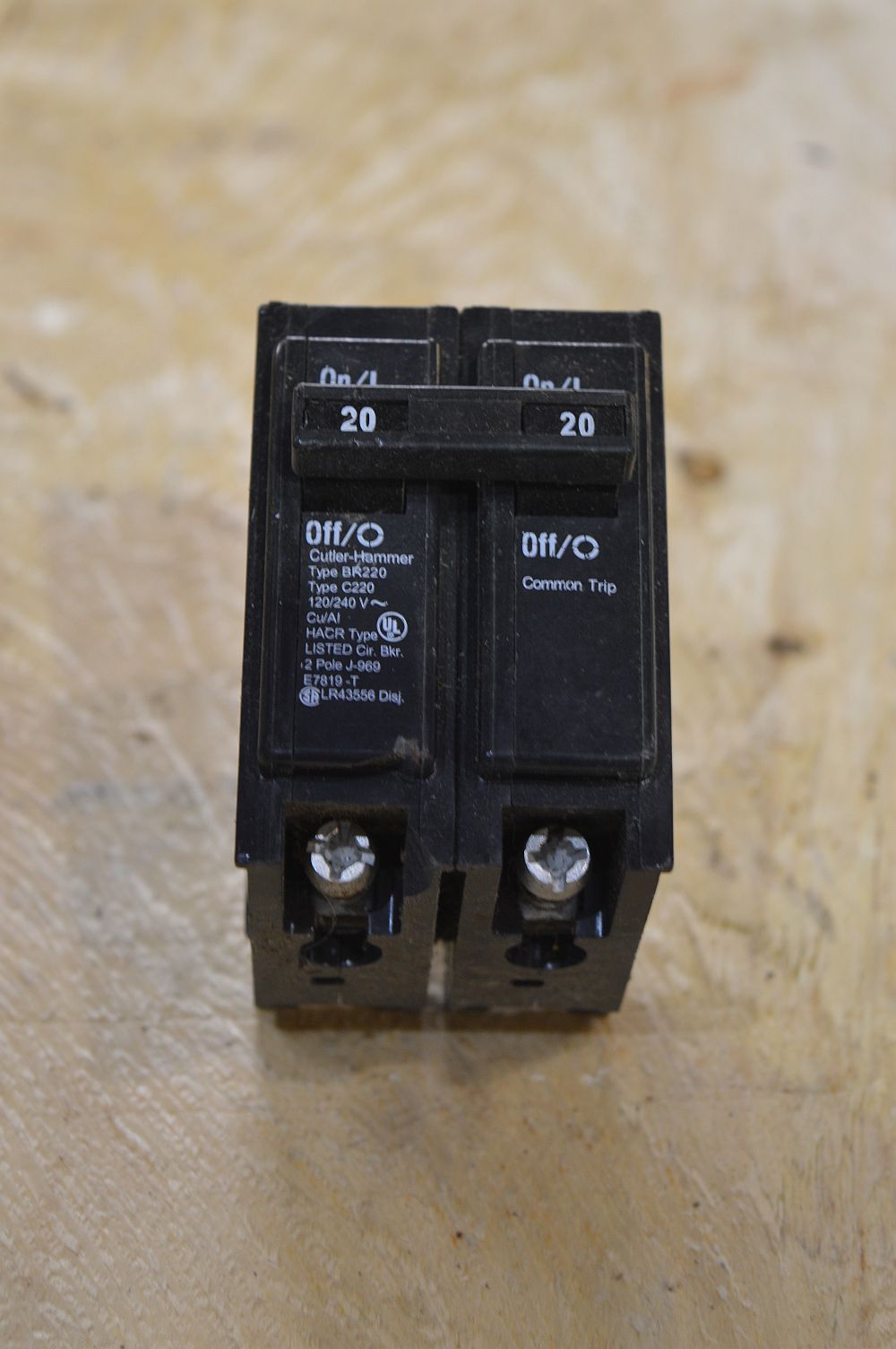 Commander 2 Pole 20 Amp Breaker