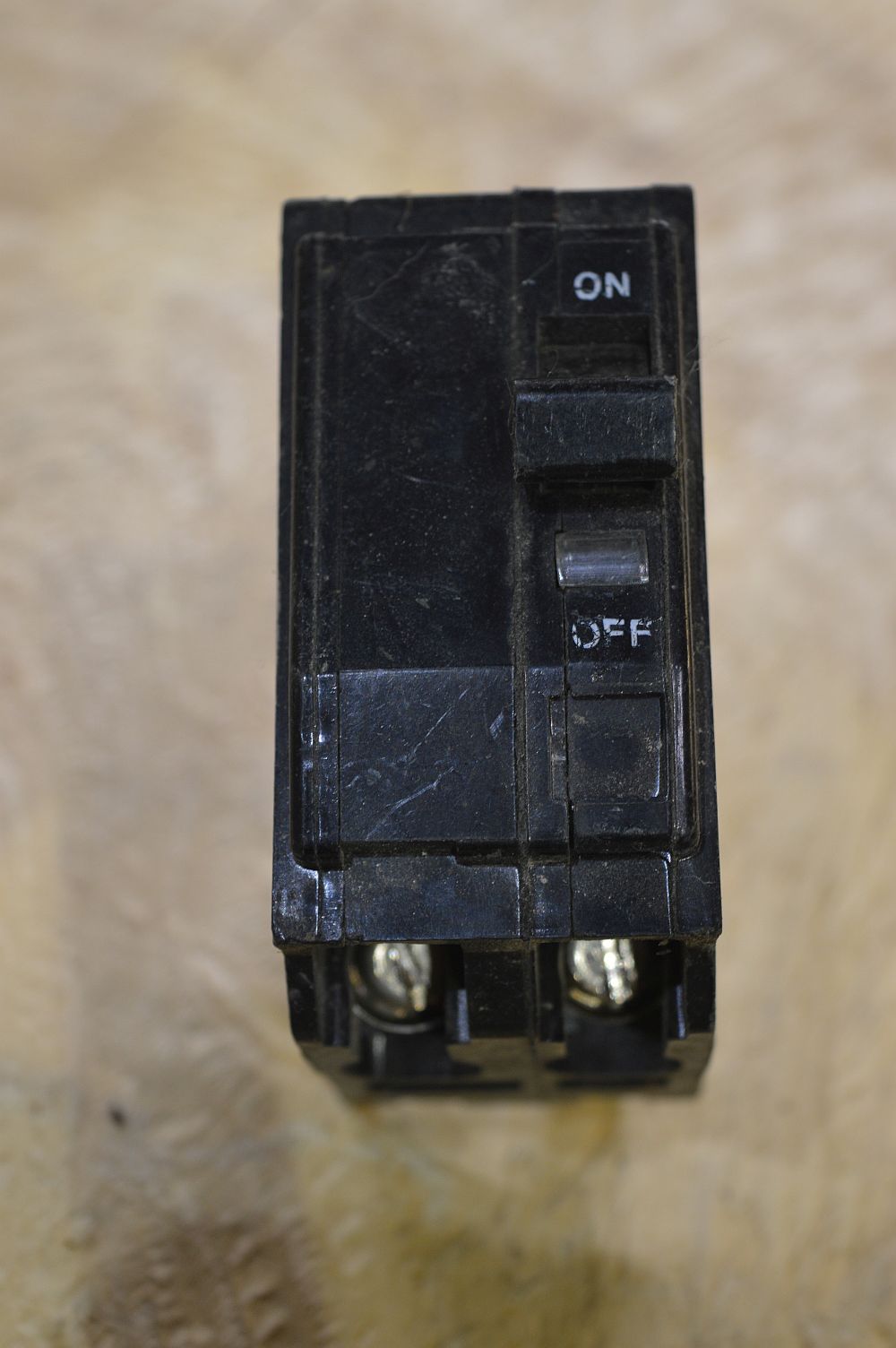 Disjoncteur ITE GFI 2 pôles 15 A