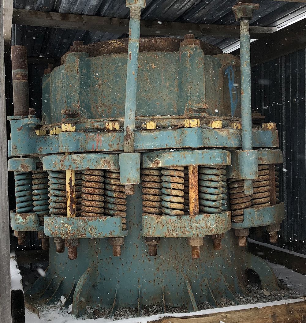 Symons 3 ft SH Cone Crusher