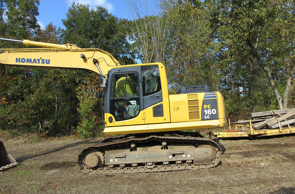 2011 Komatsu PC160LC-6 Excavator