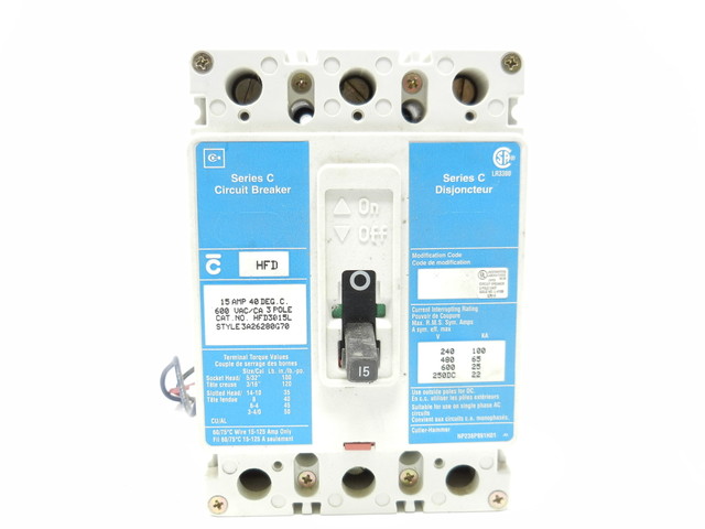 Cutler Hammer Disyuntor de 3 polos y 15 amperios