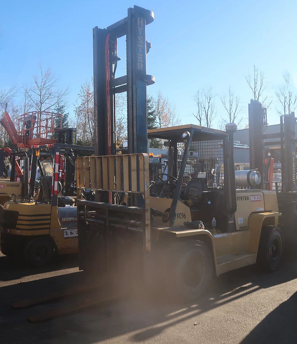 Montacarga Hyster de 15,500 lbs