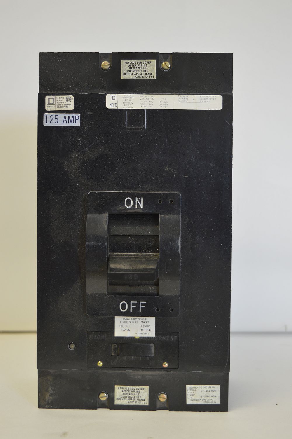 Interruptor Square D de 3 polos 125 Amp