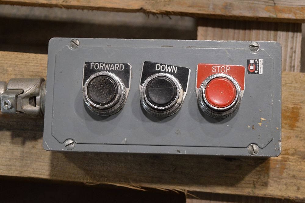 Cutler Hammer Push Button