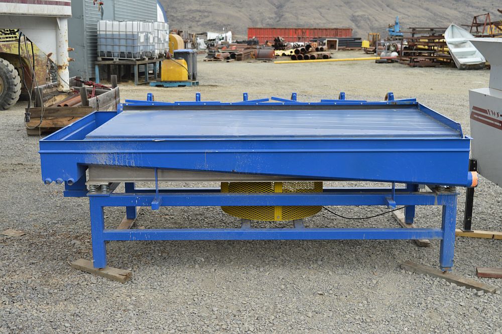 4 ft. x 8ft. UHF Concentrating Table