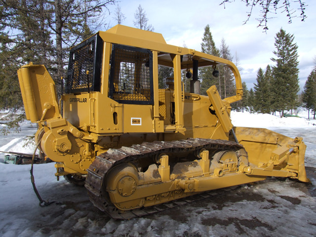 Used Cat Dozer Available. Model: D6-D.