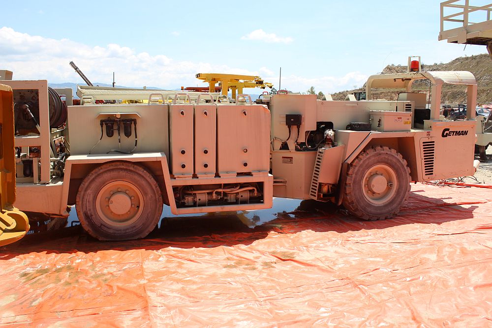 Underground Fuel and Lubrication Truck Package
