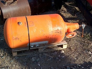 Bin and hopper Air cannon