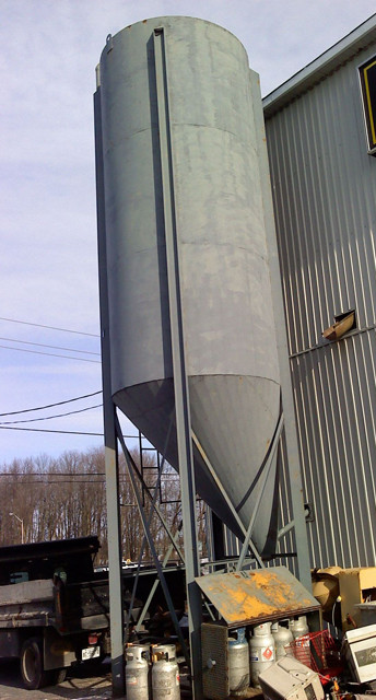 8.5 ft. dia. x 30 ft. high Silo