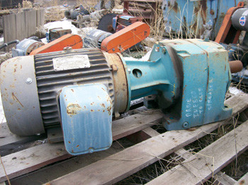 Inline Reducer.  Brook Hansen, 7:1 Ratio, 2 1/8 Output Shaft.  Direct coupled to 7.5 HP, 230/460 volt, 1750 RPM motor.