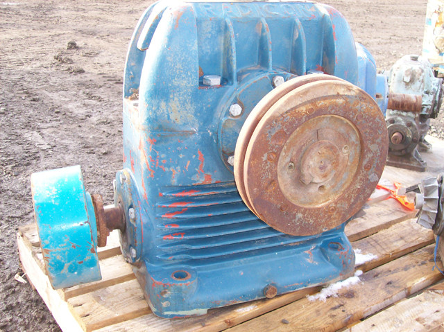 Radicon Size 8 Right Angle Reducer. 15:1 Ratio.