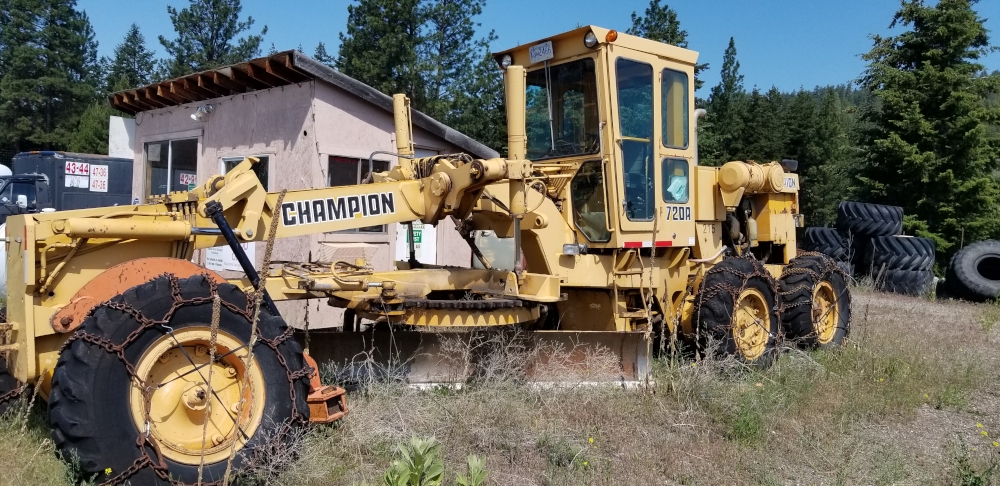 Champion 720A Grader