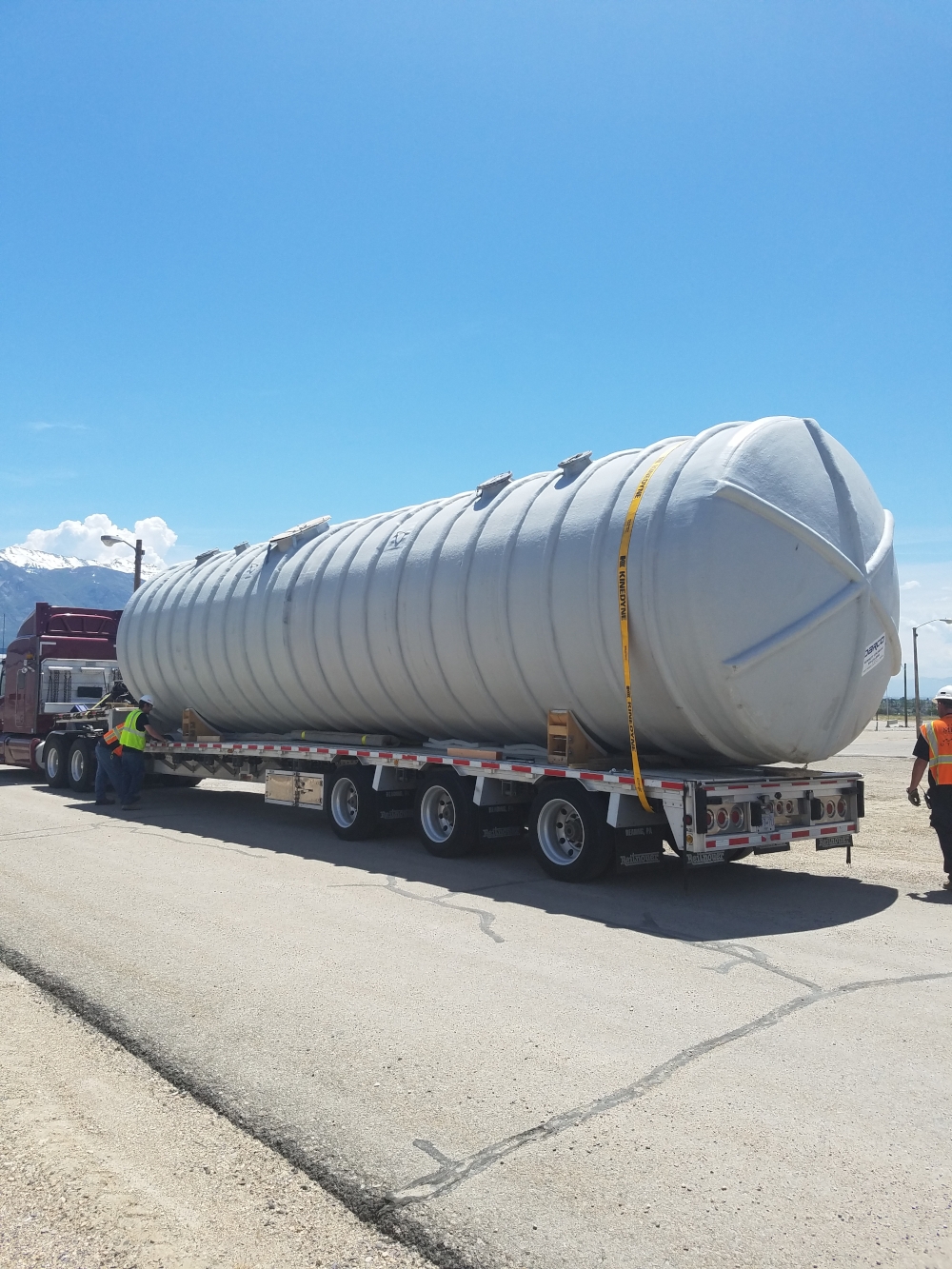 Nouveau réservoir d'eau en fibre de verre de 25 000 gallons