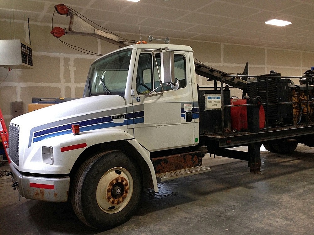 2008 Zinex A5 Diamond Core Drill mounted on Freightliner Diesel Truck