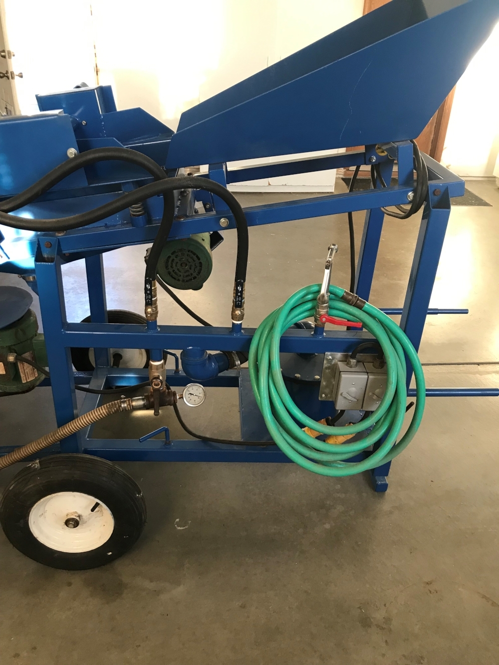 Refurbished Hy-G P12 Gold Concentrator Test Plant