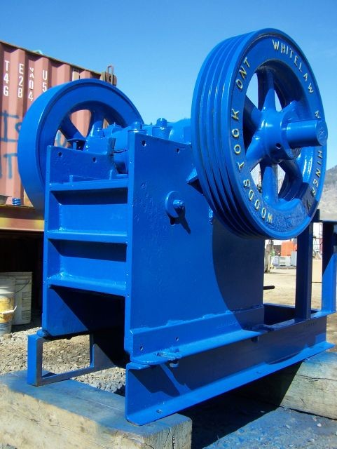 Like New Whitelaw Jaw Crusher. 5 in. x 12 in. Liners & Cheek Plates in Near New Condition.